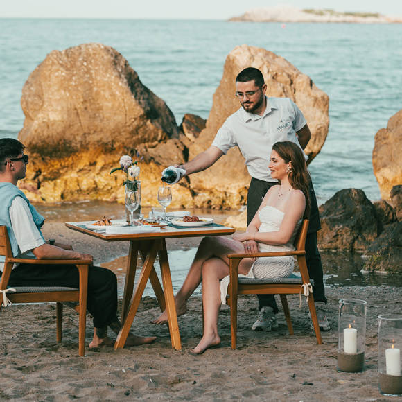 MAMBO BEACH RESTAURANT 11